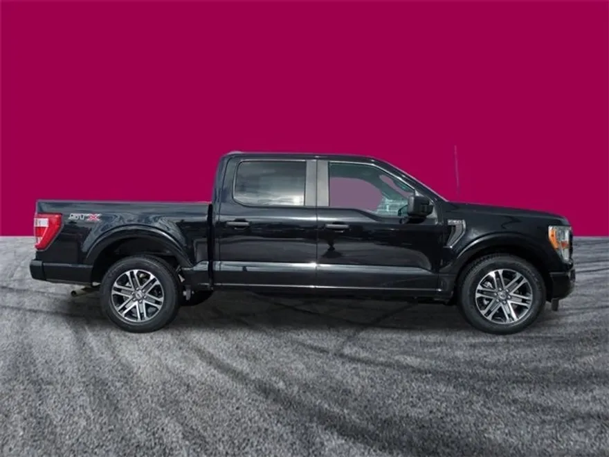 2021 Ford F-150 XL photo 1