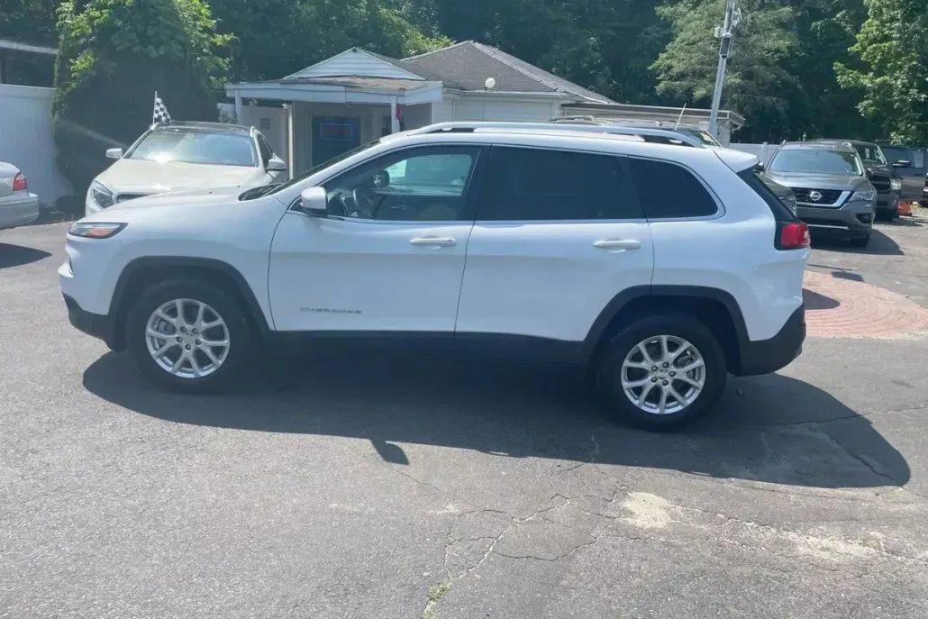 2017 Jeep Cherokee Latitude photo 1