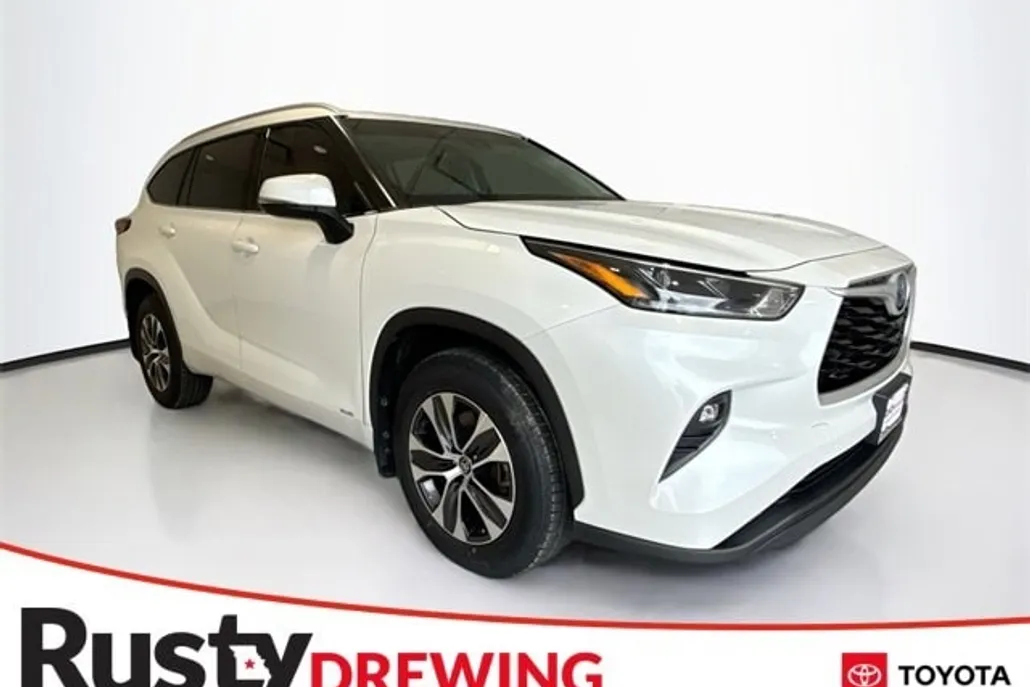 2022 Toyota Highlander Hybrid XLE photo 1