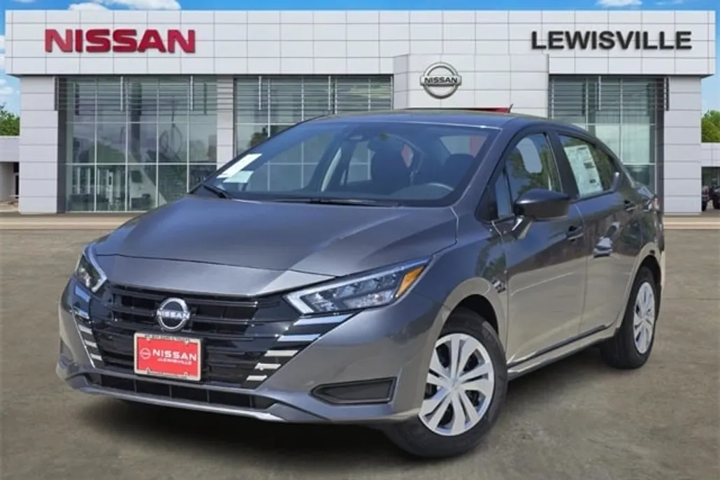 2025 Nissan Versa 1.6 S photo 1
