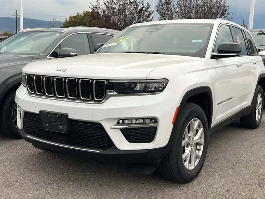 2023 Jeep Grand Cherokee Limited photo 1