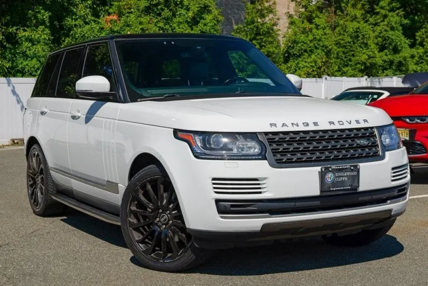 2016 Land Rover Range Rover SuperCharged photo 1