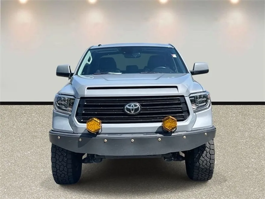 2018 Toyota Tundra Limited photo 1