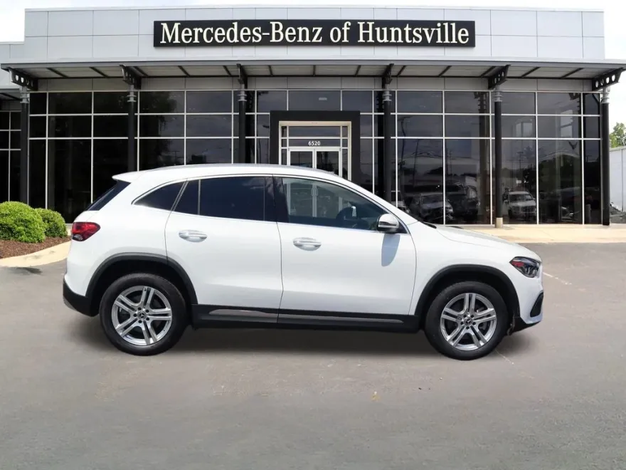 2022 Mercedes Benz GLA 250 4MATIC photo 1