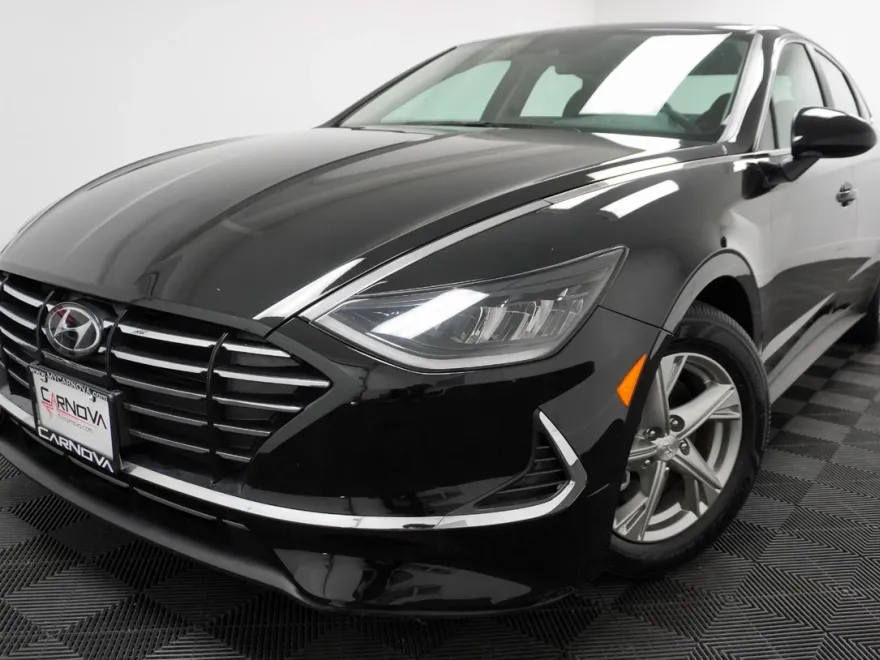 2021 Hyundai Sonata SE photo 1