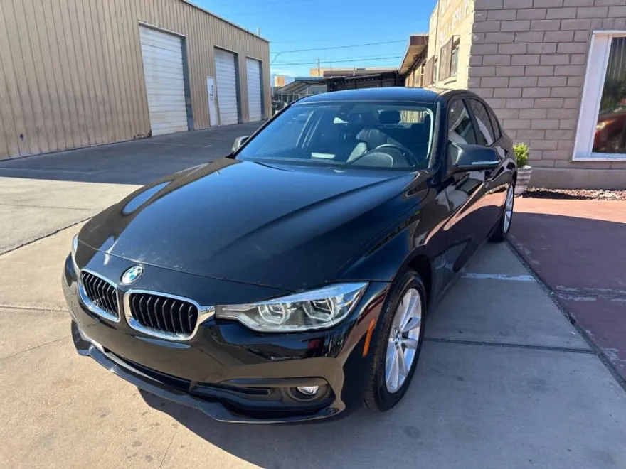 2018 Bmw 320i Sedan photo 1