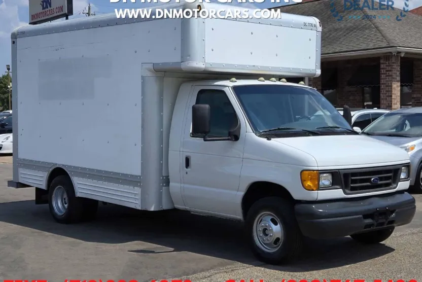 2006 Ford E-450 photo 1
