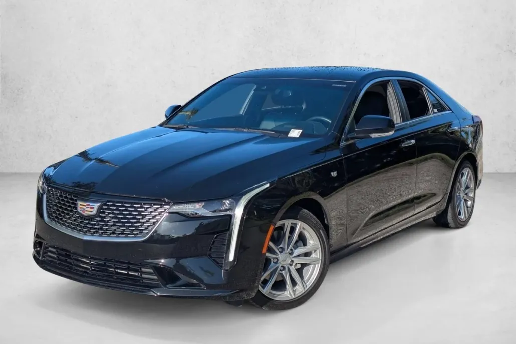 2022 Cadillac CT4 Luxury photo 1