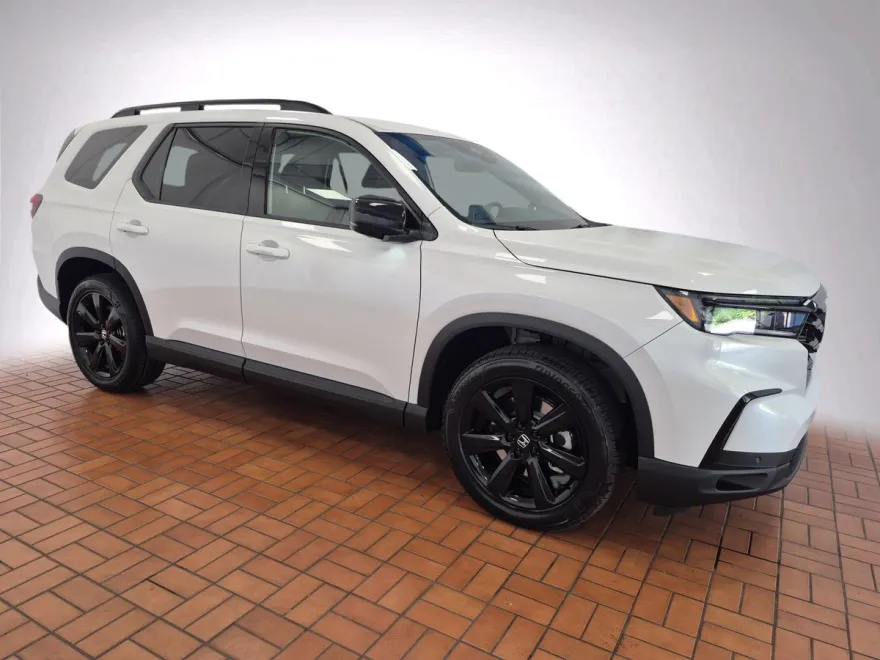2025 Honda Pilot Black Edition photo 1