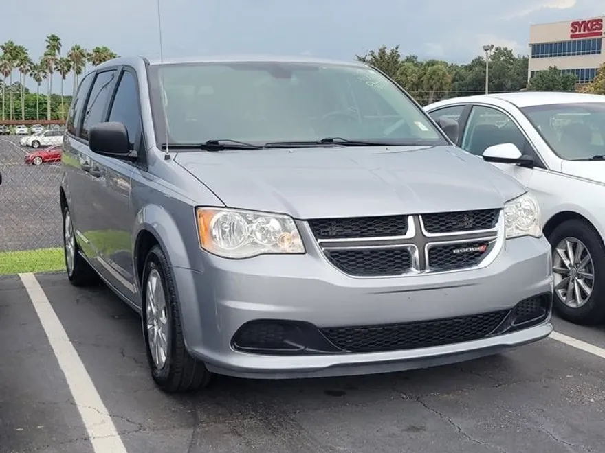 2019 Dodge Grand Caravan SE photo 1