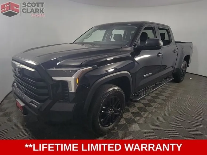 2024 Toyota Tundra SR5 CrewMax photo 1