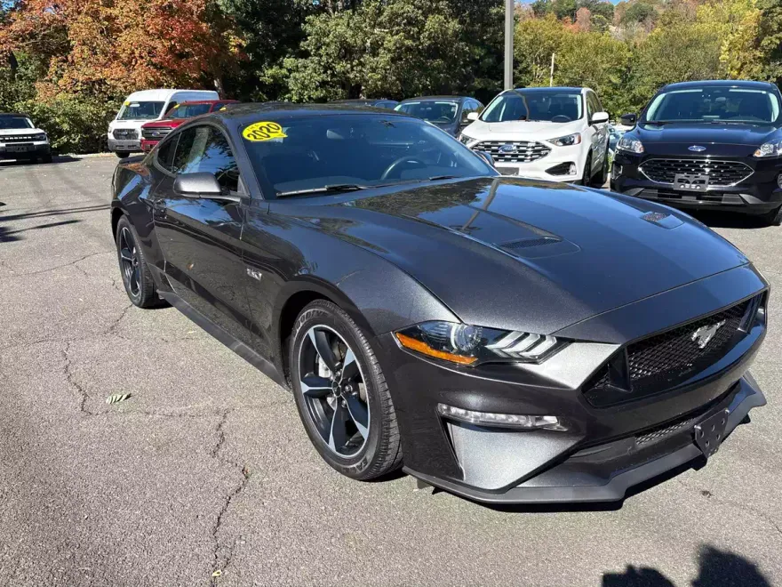 2020 Ford Mustang GT Premium photo 1