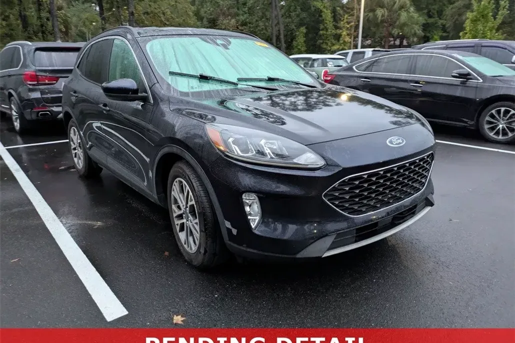 2021 Ford Escape SEL photo 1