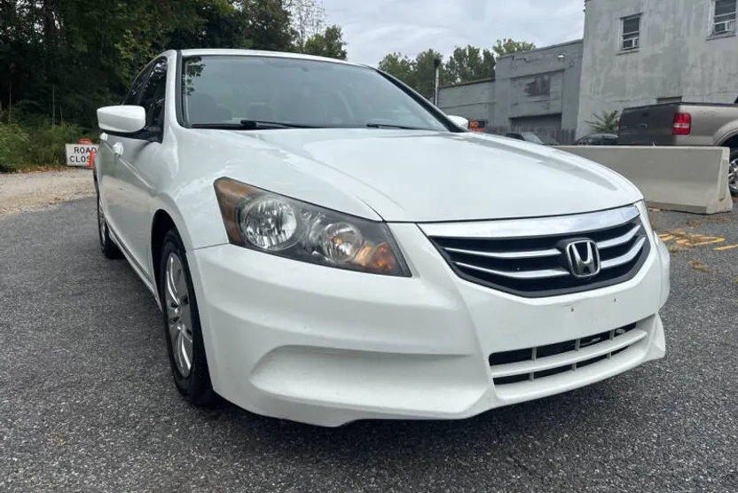2012 Honda Accord LX photo 1