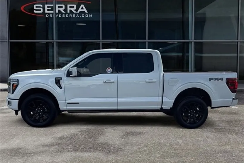 2024 Ford F-150 Platinum photo 1