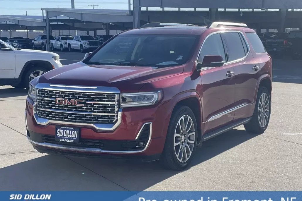 2023 Gmc Acadia Denali photo 1