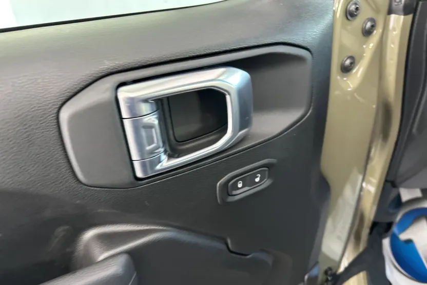 2026 Jeep Wrangler Sport photo 1