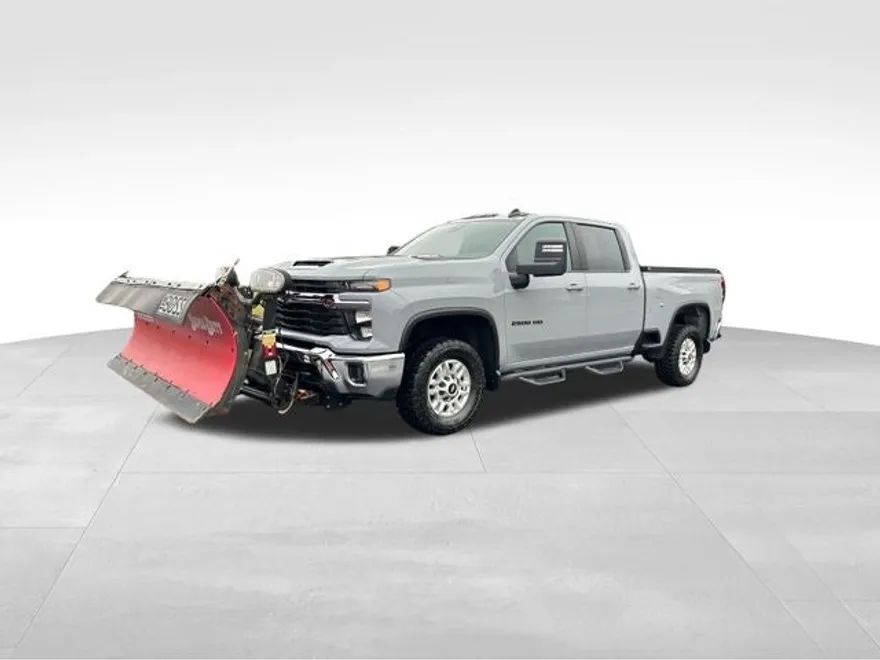 2024 Chevrolet Silverado 2500HD LT photo 1
