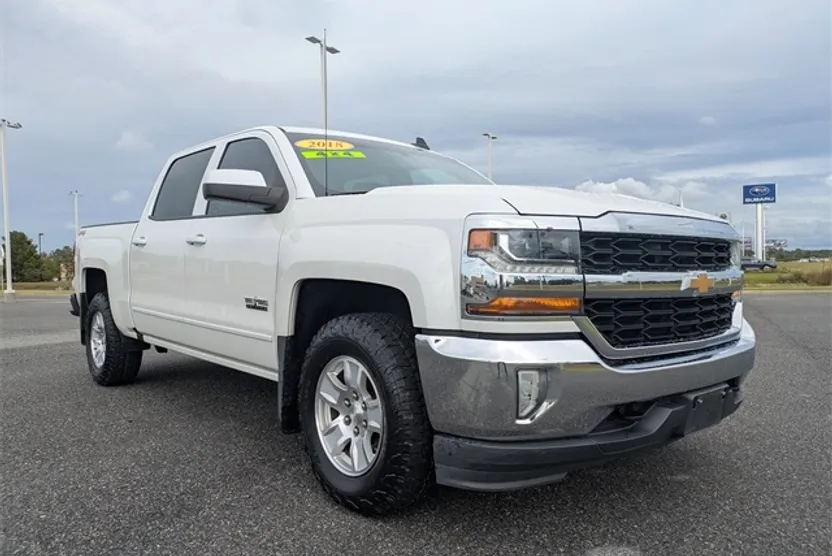 2018 Chevrolet Silverado 1500 LT photo 1