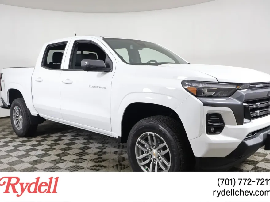 2026 Chevrolet Colorado LT photo 1