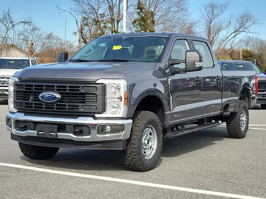 2025 Ford F-350 XL photo 1