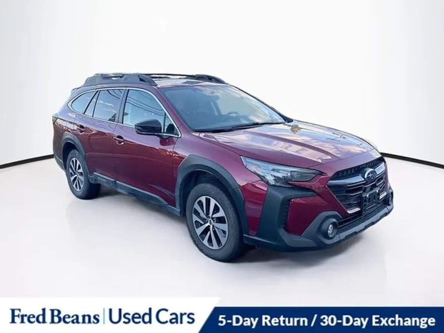 2025 Subaru Outback Premium photo 1