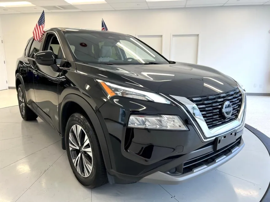 2023 Nissan Rogue SV photo 1