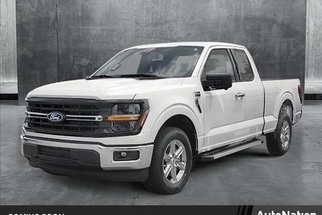 2025 Ford F-150 XLT photo 1