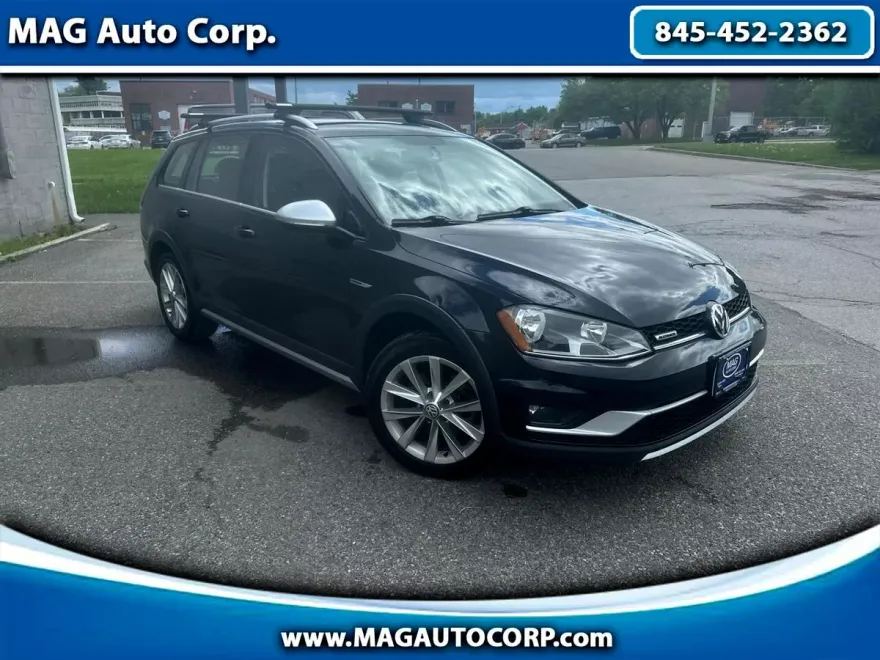 2017 Volkswagen Golf Alltrack TSI S photo 1