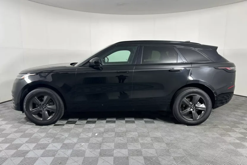 2025 Land Rover Range Rover Velar SE photo 1