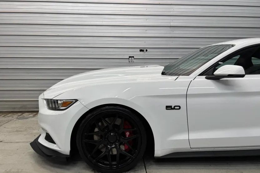 2015 Ford Mustang GT Premium photo 1
