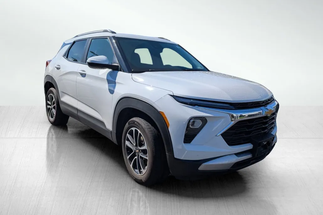 2025 Chevrolet Trailblazer LT photo 1