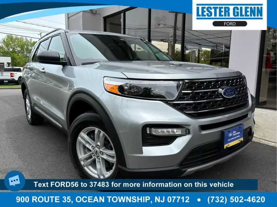 2022 Ford Explorer XLT photo 1