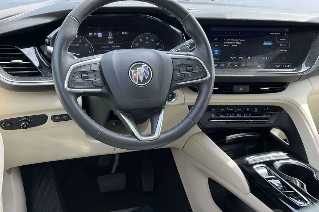 2021 Buick Envision Essence photo 1