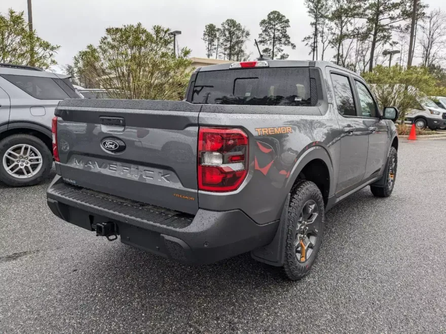 2025 Ford Maverick Tremor photo 1