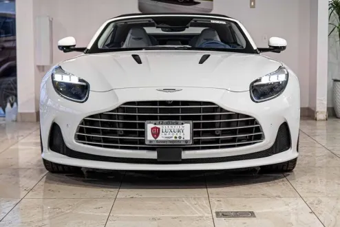 2025 Aston Martin DB12 photo 2