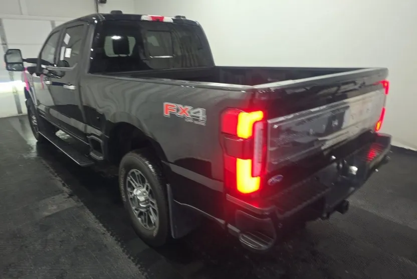 2024 Ford F-250 photo 1