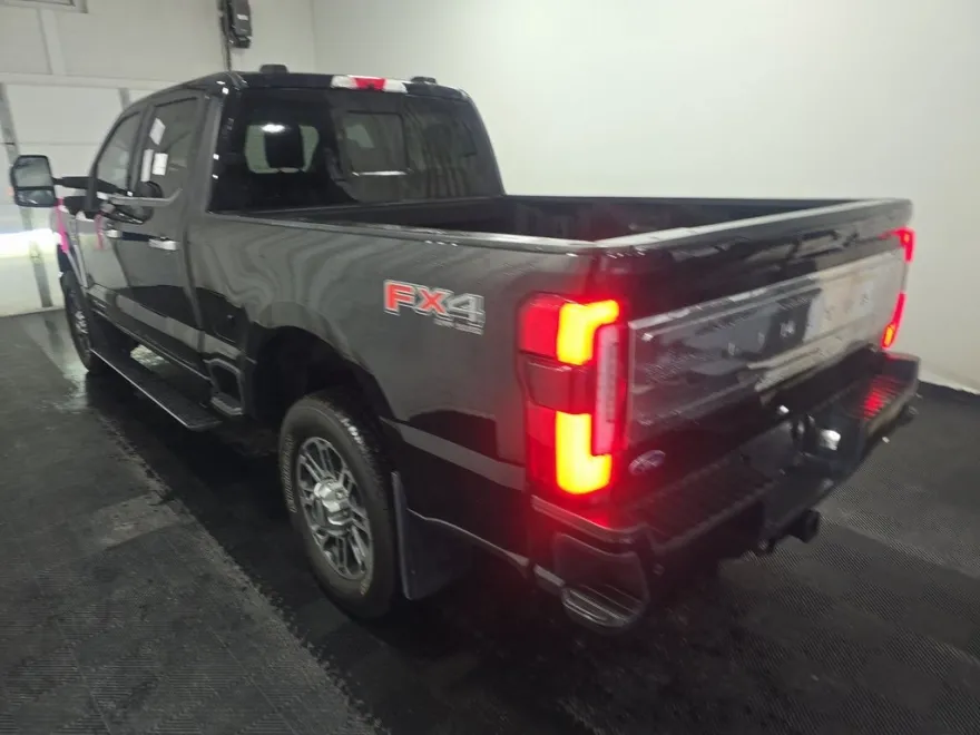 2024 Ford F-250 photo 1