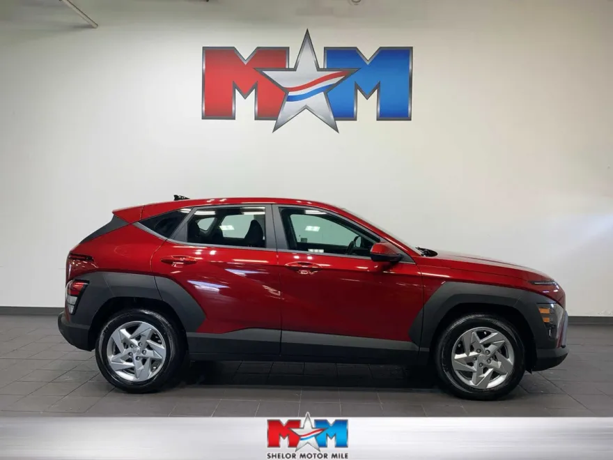 2024 Hyundai Kona SE photo 1