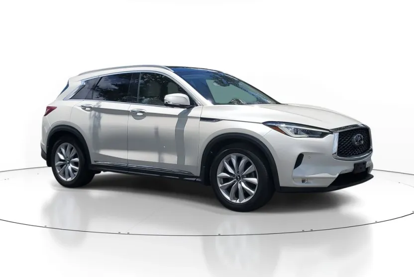 2019 Infiniti QX50 Essential photo 1