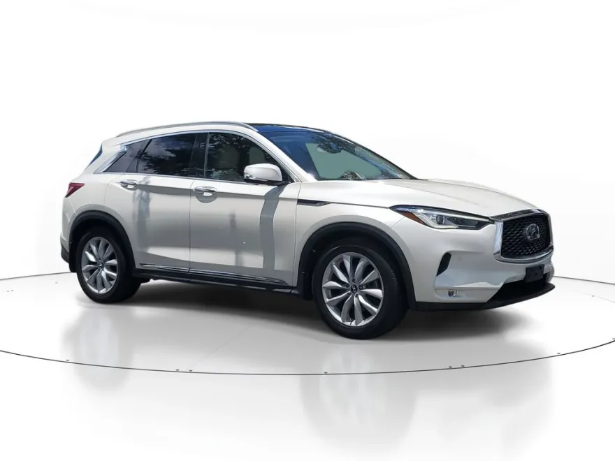 2019 Infiniti QX50 Essential photo 1