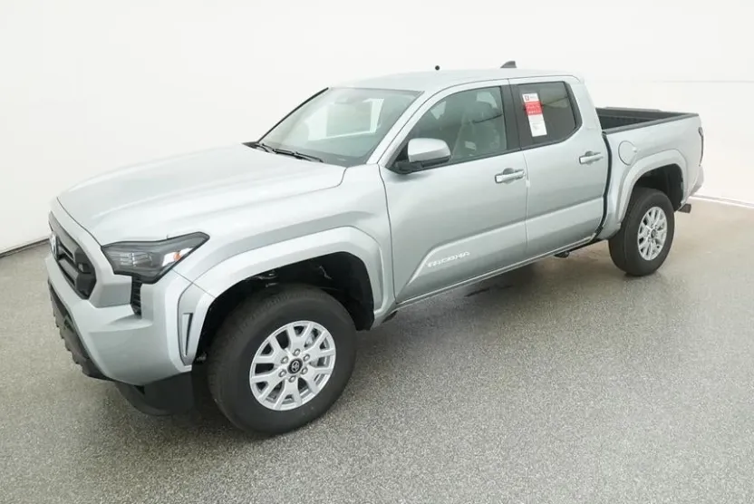 2024 Toyota Tacoma SR5 photo 1