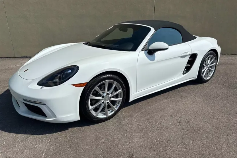 2024 Porsche Boxster photo 1