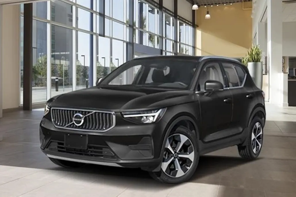 2026 Volvo XC40 photo 1