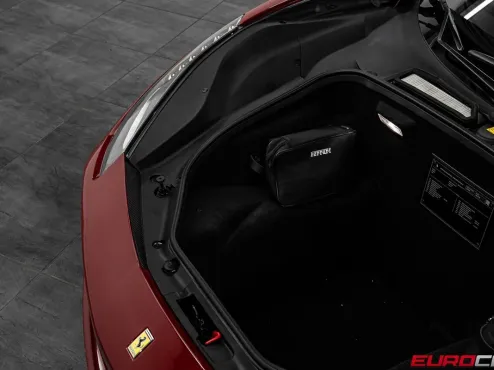 2017 Ferrari 488 GTB photo 4