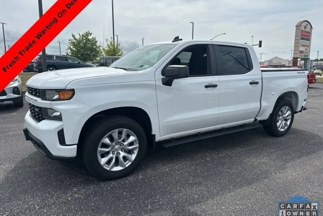 2022 Chevrolet Silverado 1500 Custom photo 1
