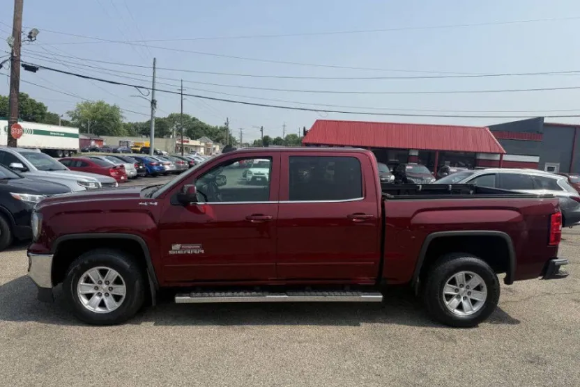 2016 Gmc Sierra 1500 SLE photo 1
