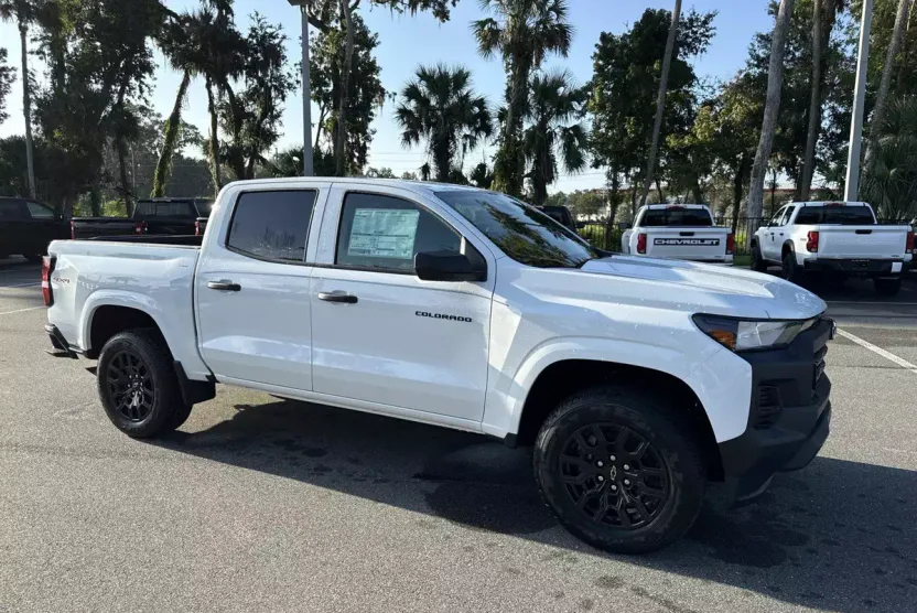 2026 Chevrolet Colorado Work Truck photo 1