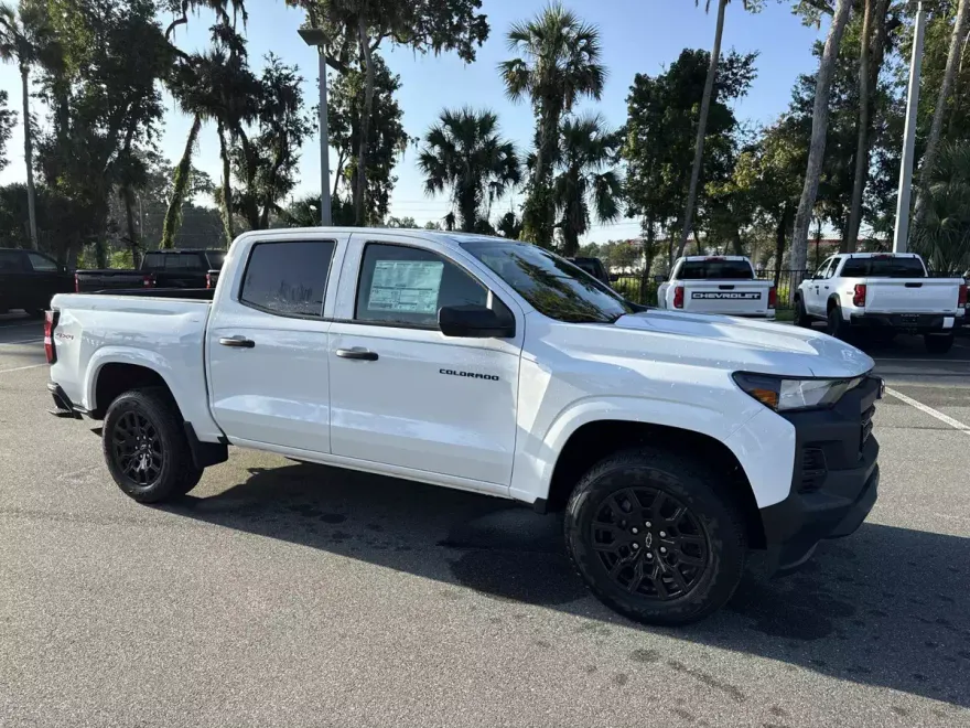 2026 Chevrolet Colorado Work Truck photo 1