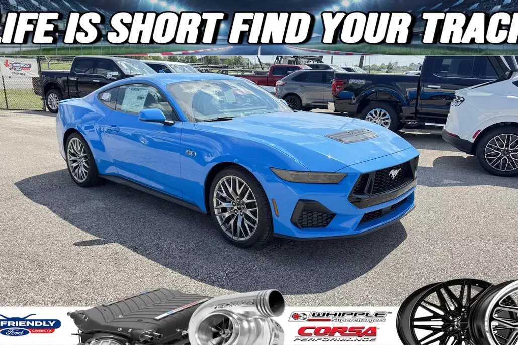2025 Ford Mustang GT Premium photo 1